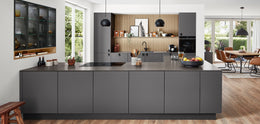 Cucina moderna componibile “SENSO 491”, materiali di alta qualità, progettazione 3D personalizzata